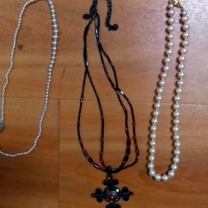 Women's jewelry bundle different brands and styles...